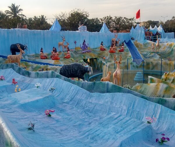 Photo "From Concept to Carnival: Bringing Inflatable Slides to Life"